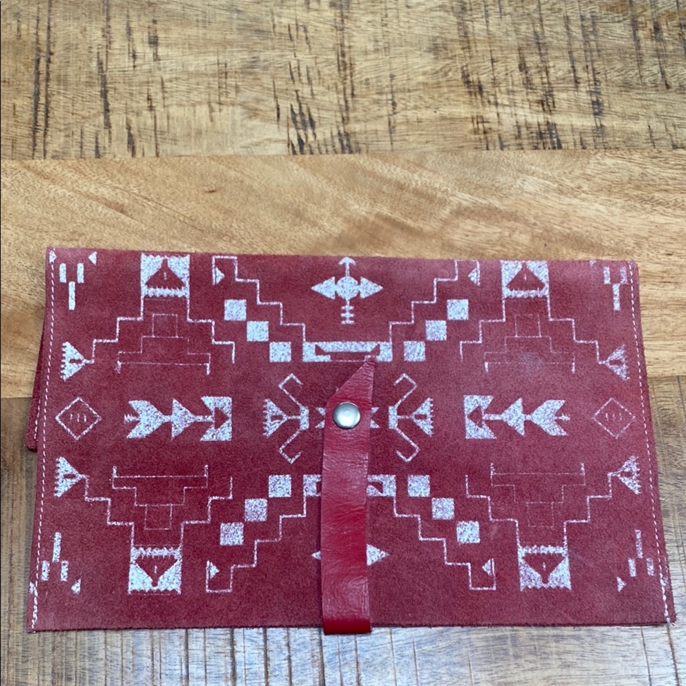 Red Geometric Pattern Clutch